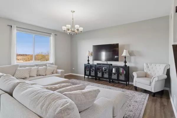 Montgomery, IL 60538,998 Garnet LN