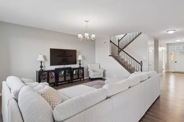 Montgomery, IL 60538,998 Garnet LN