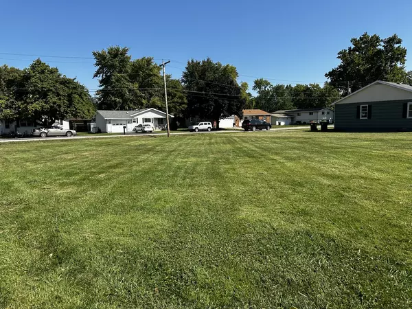 TBD Water ST, Farmer City, IL 61842