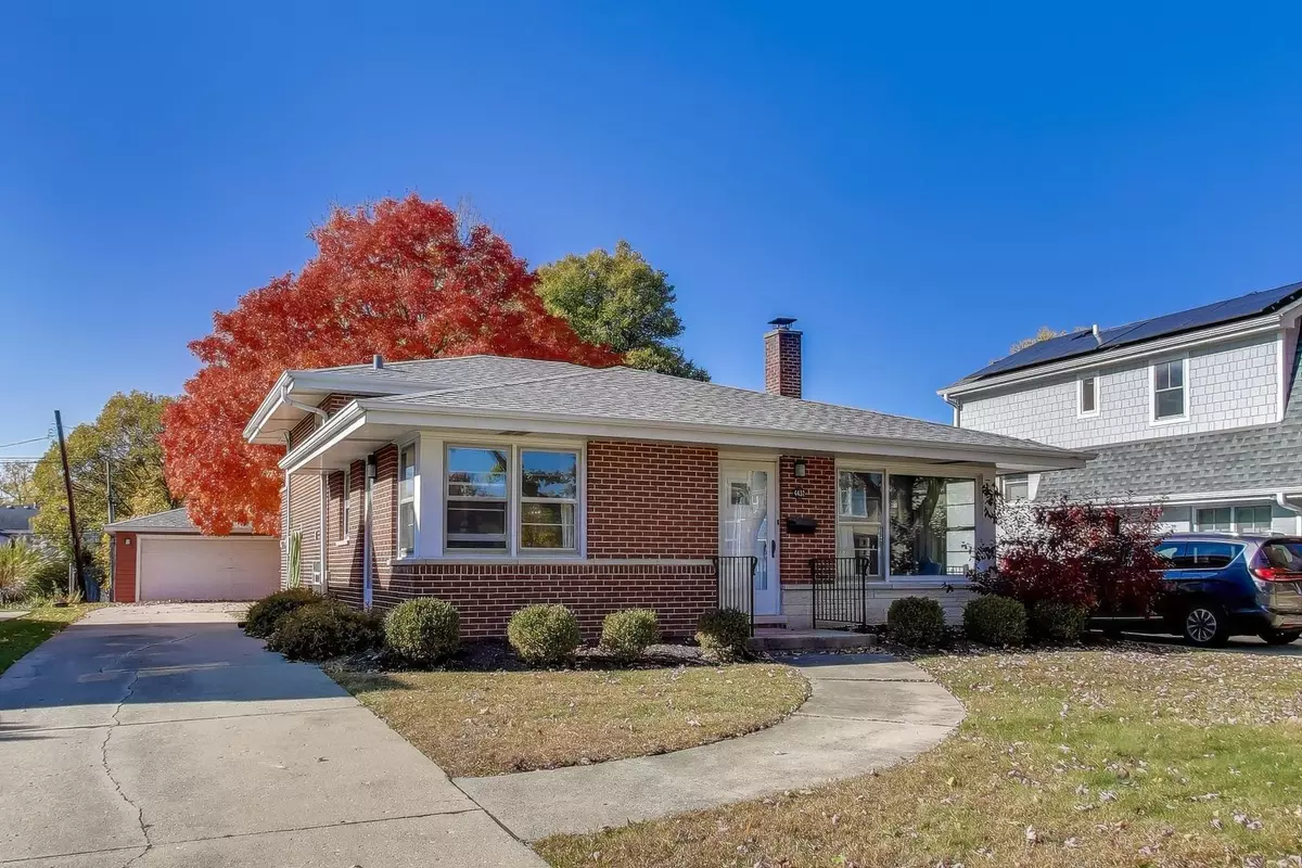 Western Springs, IL 60558,4432 Harvey AVE