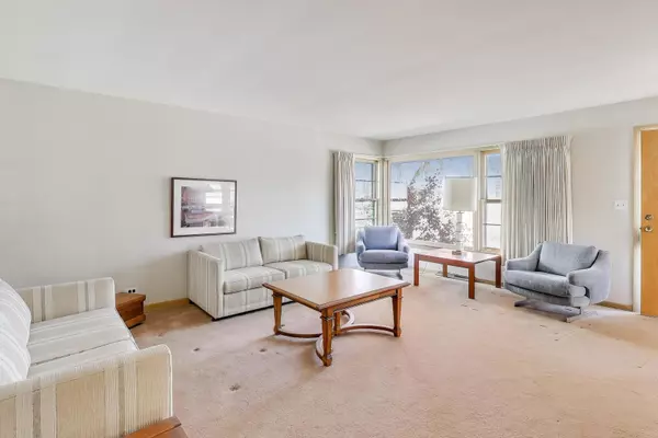 Western Springs, IL 60558,4432 Harvey AVE