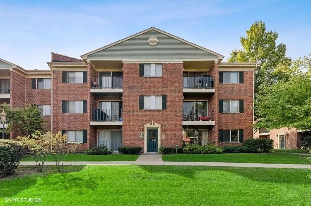 Mount Prospect, IL 60056,1516 N River West CT #1A