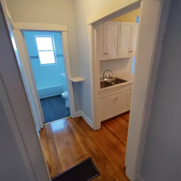 Chicago, IL 60629,7255 S Washtenaw AVE #1R