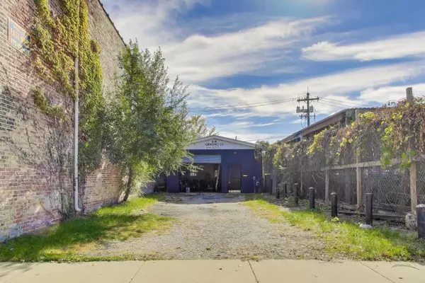 Chicago, IL 60644,4653 W Harrison ST