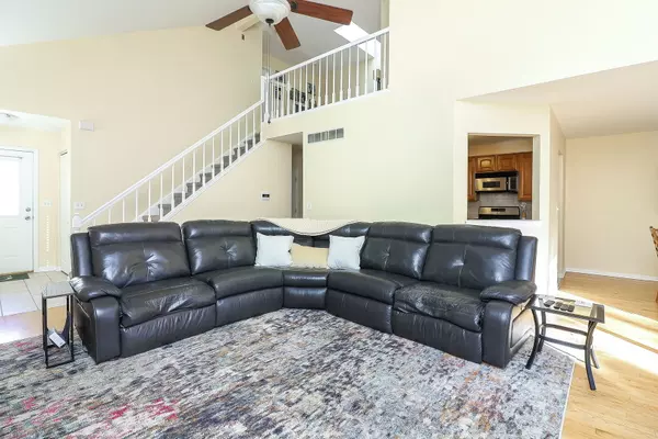 Naperville, IL 60540,480 Village Green RD