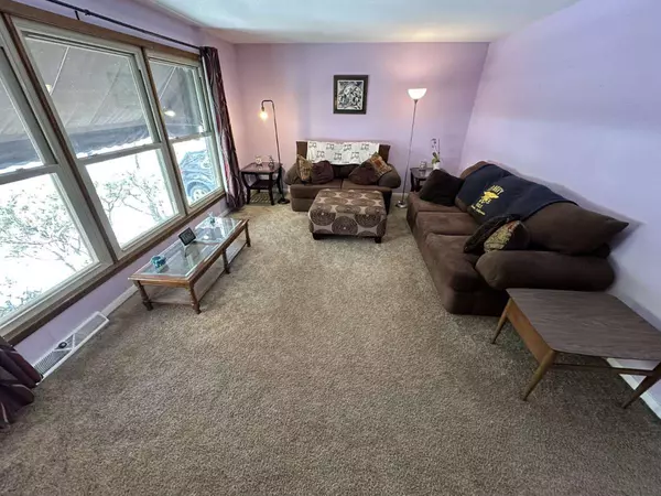 Oak Lawn, IL 60453,10657 Laramie AVE