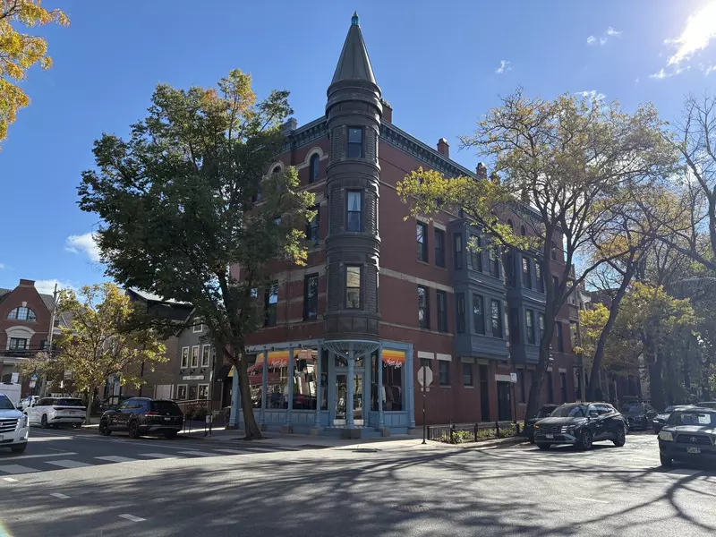 825 W Armitage AVE #3S, Chicago, IL 60614