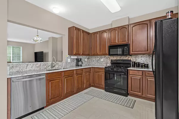 Addison, IL 60101,2129 W Concord LN