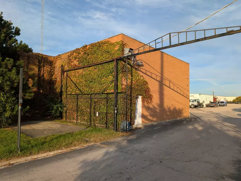 11633 S MAYFIELD AVE, Alsip, IL 60803