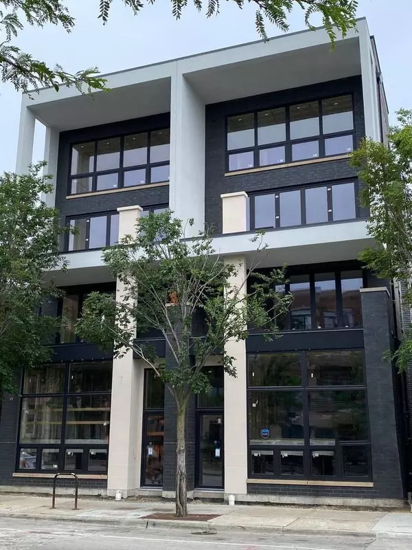 4647 N Clark ST #2, Chicago, IL 60640