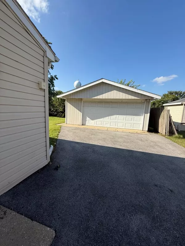 Country Club Hills, IL 60478,3951 171st ST