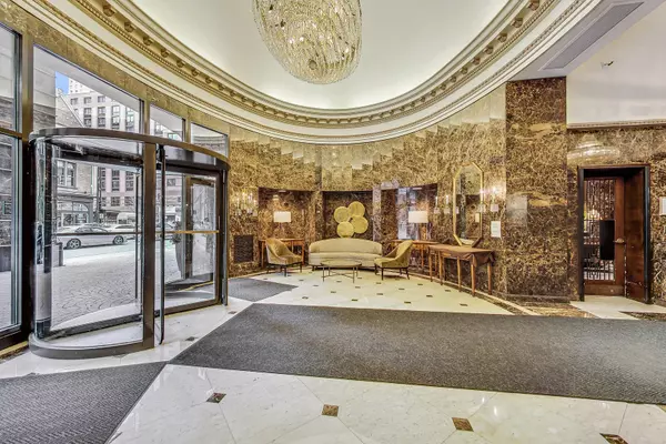 Chicago, IL 60611,10 E Ontario ST #1303