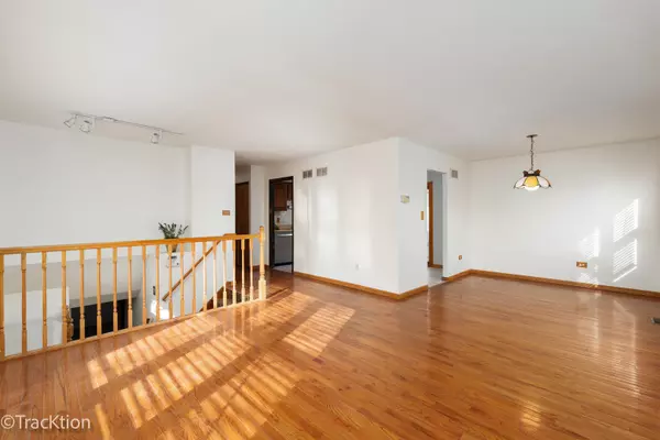 Bolingbrook, IL 60440,672 Londonberry LN