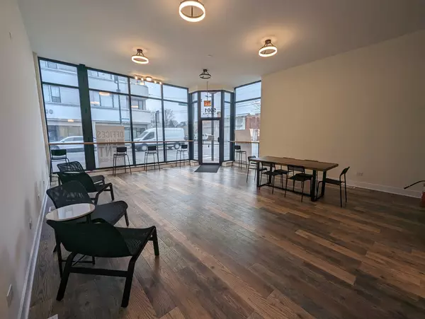 Chicago, IL 60630,5001 W Lawrence AVE