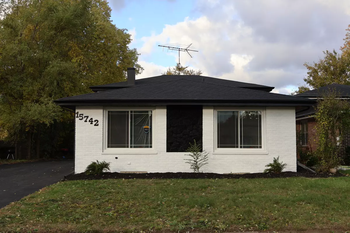 Dolton, IL 60419,15742 E End AVE