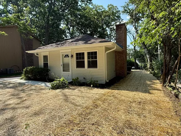 Mundelein, IL 60060,26346 N Walnut AVE