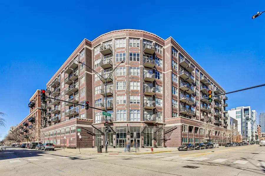 1000 W Adams ST #203, Chicago, IL 60607