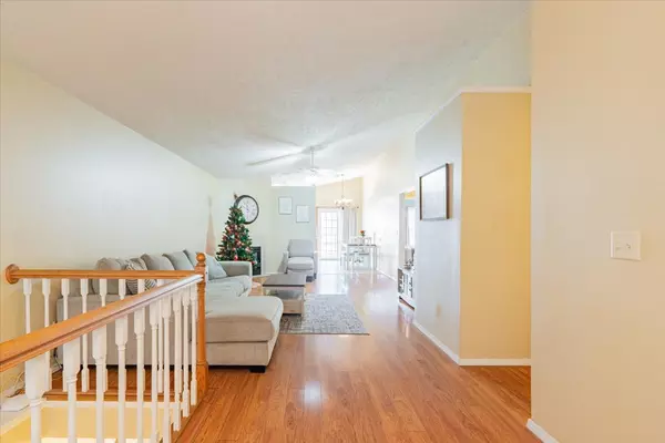 Bloomington, IL 61704,1101 Rader Run