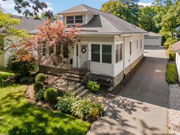 354 N Brockway ST, Palatine, IL 60067