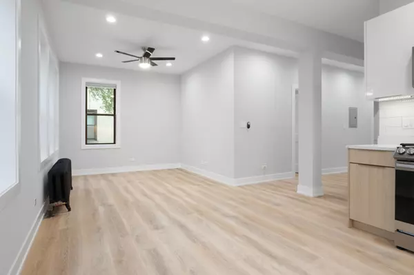 Chicago, IL 60626,1310 W Birchwood AVE #2