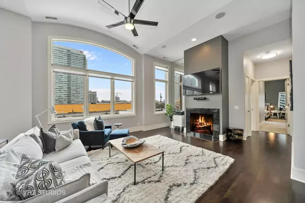 Chicago, IL 60654,711 W Grand AVE #503