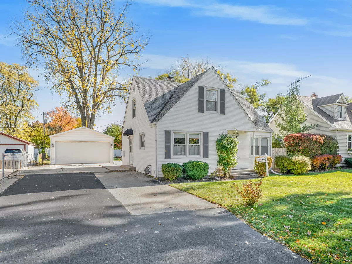 Des Plaines, IL 60018,3111 Stillwell DR