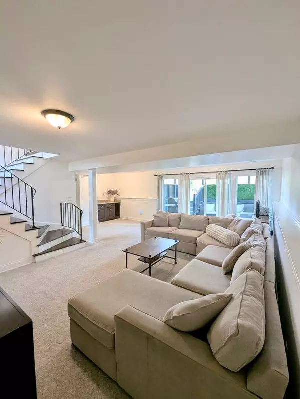 Crystal Lake, IL 60014,293 Wellington DR