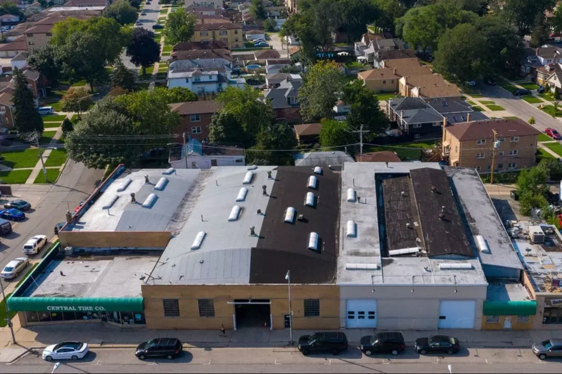 Elmwood Park, IL 60707,7829 W Grand AVE