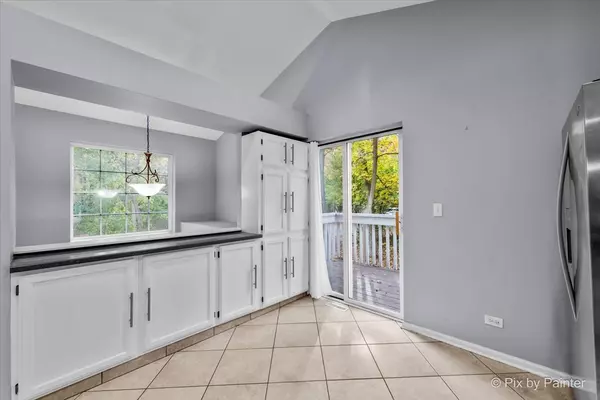 Round Lake, IL 60073,Address not disclosed