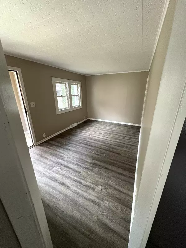 Mchenry, IL 60050,5115 Maple Hill DR