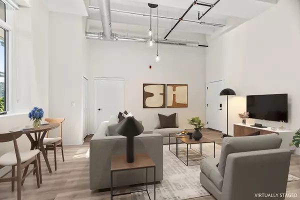 Evanston, IL 60201,1453 Maple AVE #201