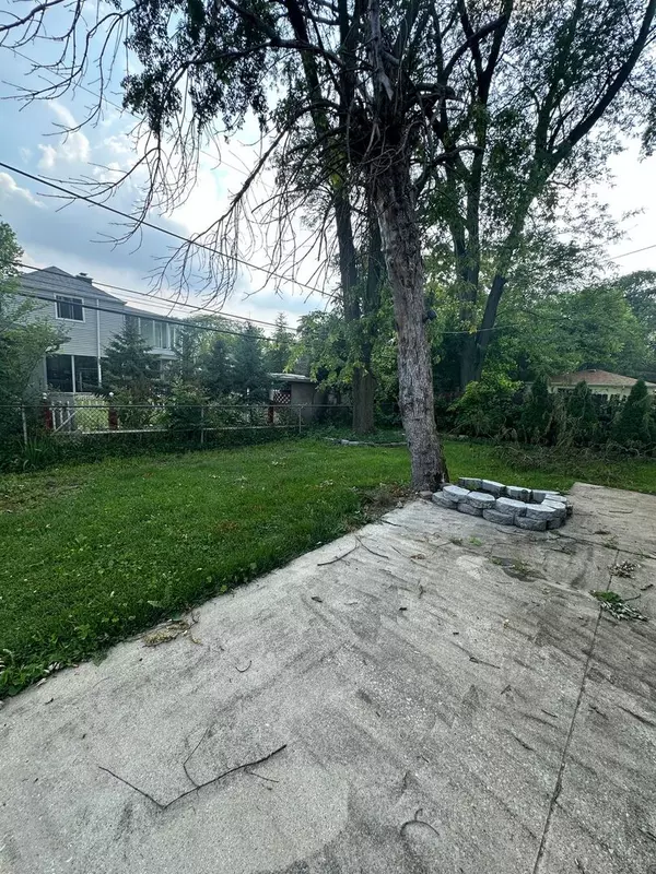 Homewood, IL 60430,923 187th ST