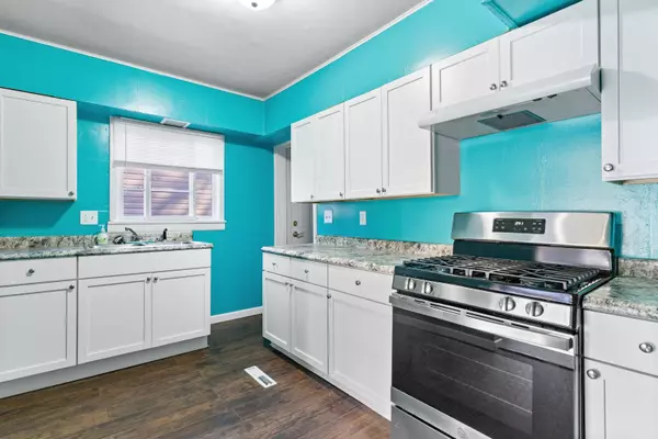 Rockford, IL 61102,816 Illinois AVE