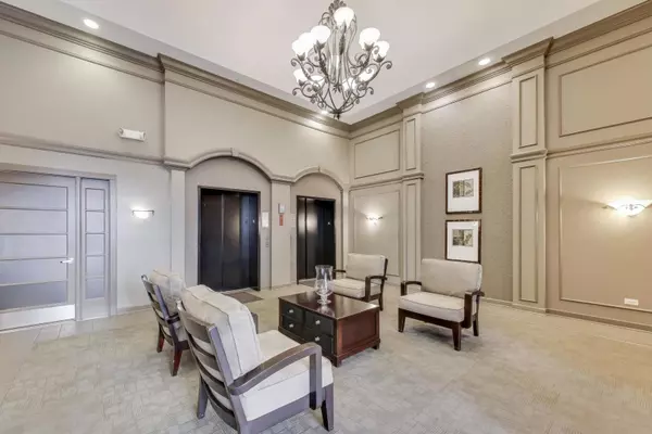 Morton Grove, IL 60053,8300 Callie AVE #310