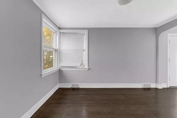 Chicago, IL 60619,8900 S Dauphin AVE