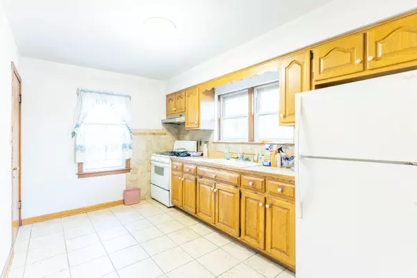 Bedford Park, IL 60501,7635 W 65th PL