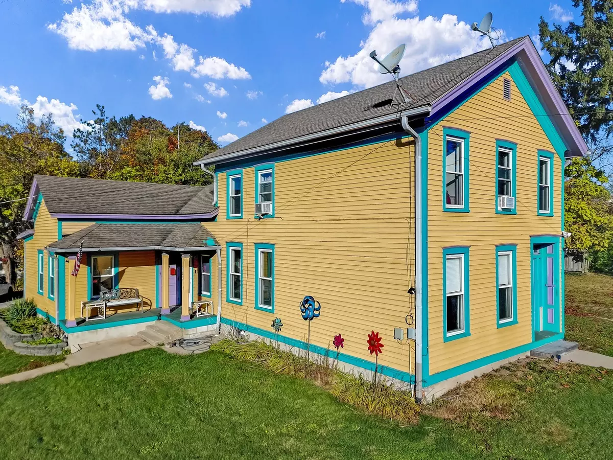 Woodstock, IL 60098,Address not disclosed