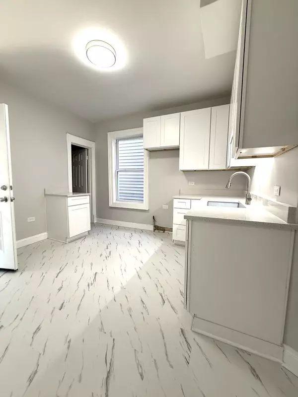 Chicago, IL 60621,7342 S Aberdeen ST