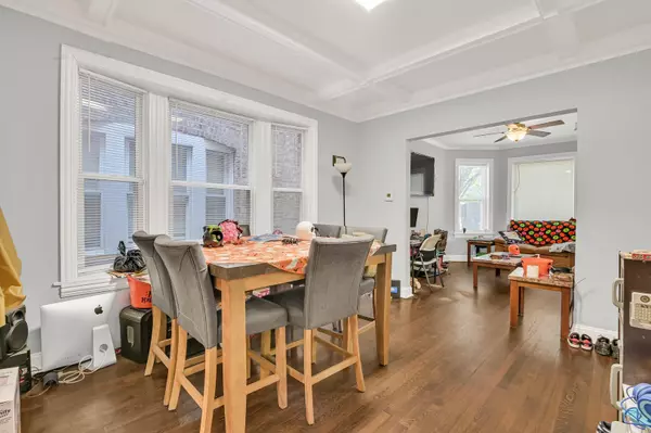 Chicago, IL 60619,7208 S Eberhart AVE