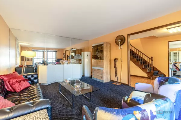 Deerfield, IL 60015,Address not disclosed