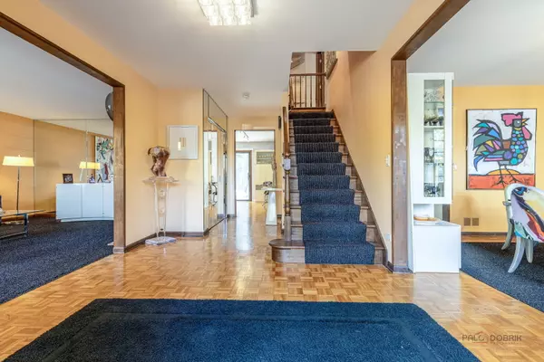 Deerfield, IL 60015,Address not disclosed