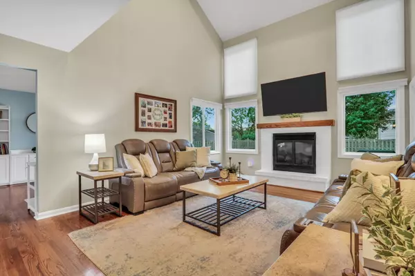 Gurnee, IL 60031,6183 Old Farm LN