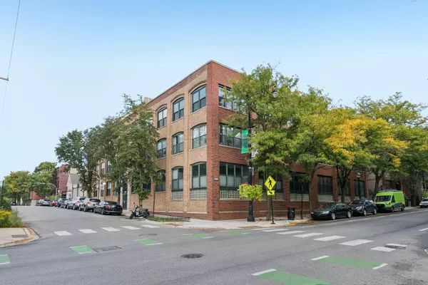 3201 N Ravenswood AVE #301, Chicago, IL 60657