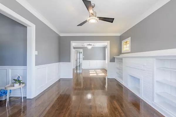 Berwyn, IL 60402,2107 EAST AVE