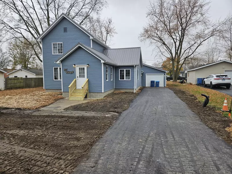 205 W Henry ST, Odell, IL 60460