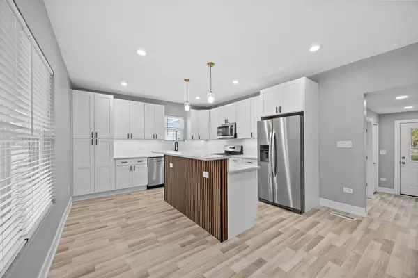 Thornton, IL 60476,209 N Hunter ST