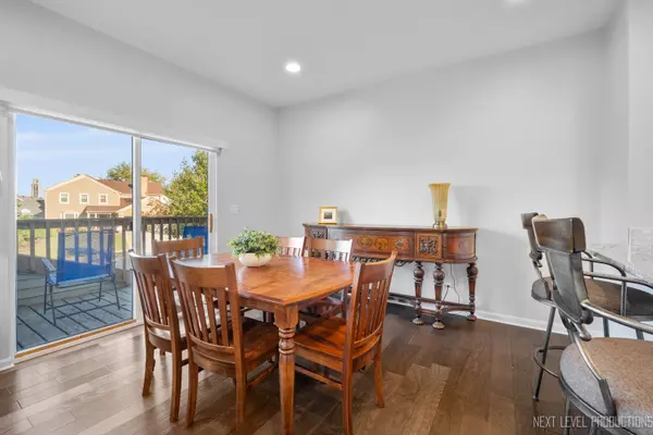 Naperville, IL 60540,479 River Bend RD #111