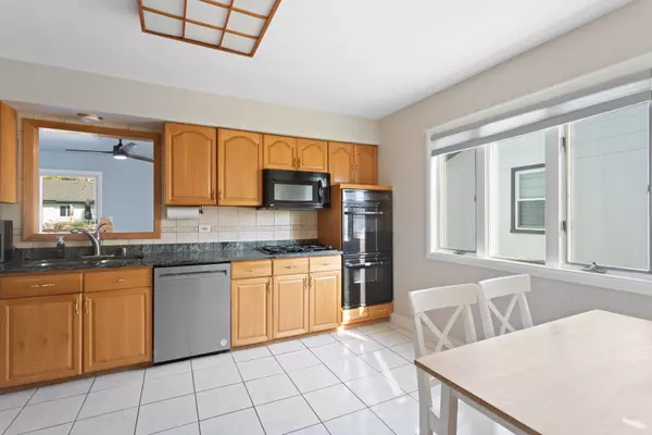 Elk Grove Village, IL 60007,1031 Conrad CT