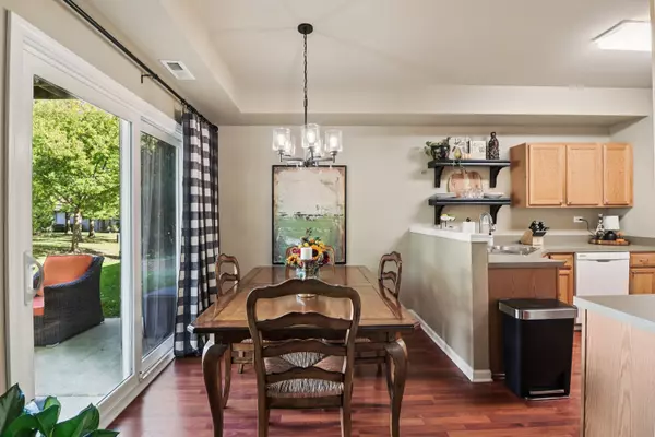 Aurora, IL 60502,545 Metropolitan ST