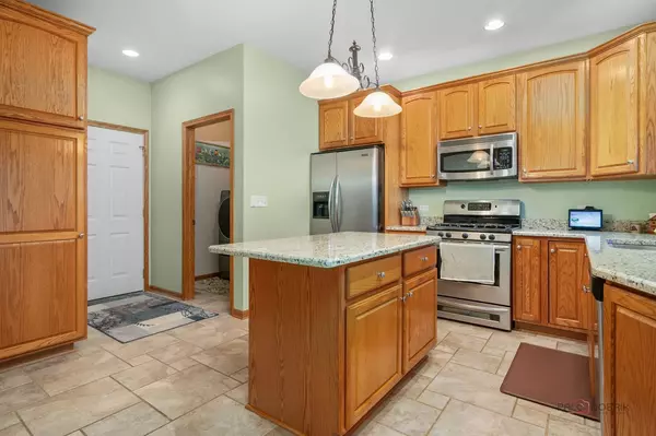 Spring Grove, IL 60081,3520 Kings Lair DR